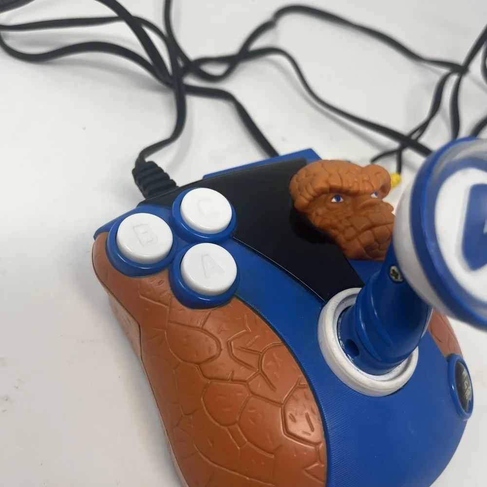 Fantastic 4 Four 2005 Jakks Pacific TV Plug & Play Marvel Handheld Game